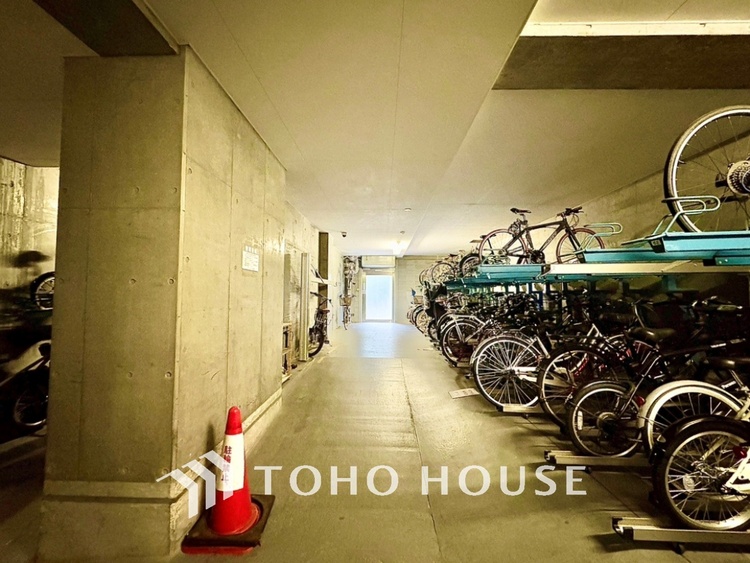 その他 整然と並んだ自転車。居住者のモラルの高さが伺える。