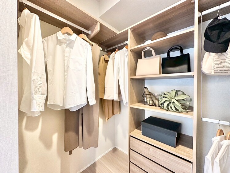 その他 収納スペースが付いていて、お部屋を広く使っていただけます。