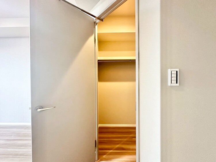 その他 家電やスーツケース、ストック品など何でも片付く嬉しい空間です。