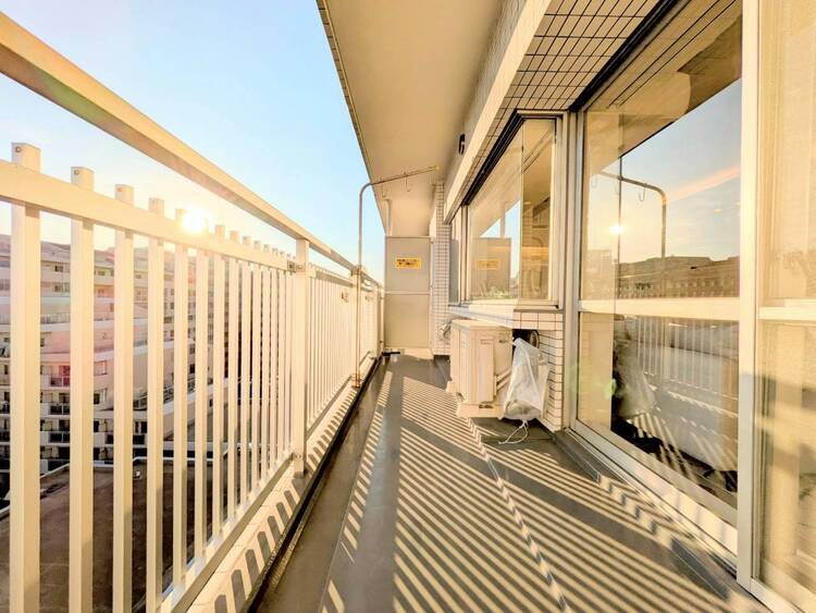その他 朝の澄んだ空気や、夕方に吹く清々しい風を感じられるバルコニー。