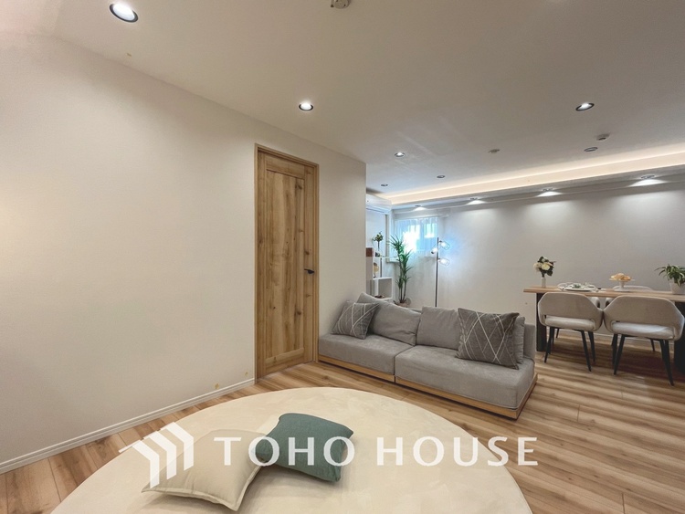 内装 【LIVING】◆家族◆愛する家族を一目で見渡せる。家族が集う空間。永遠に続く幸せな毎日を、ここで。