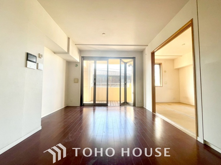 内装 【LIVING】◆家族◆愛する家族を一目で見渡せる。家族が集う空間。永遠に続く幸せな毎日を、ここで。