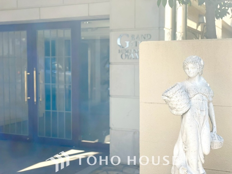 外観 【APPEARANCE】◆眩い◆光が燦々と入り、家族の笑顔を照らす。「いつまでも続いて」と願う夢のような毎日がここにある。