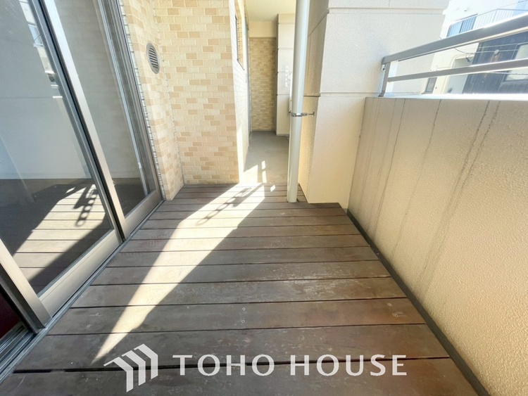 バルコニー 【BALCONY】◆Open new door◆扉の向こうには青空が広がっている。