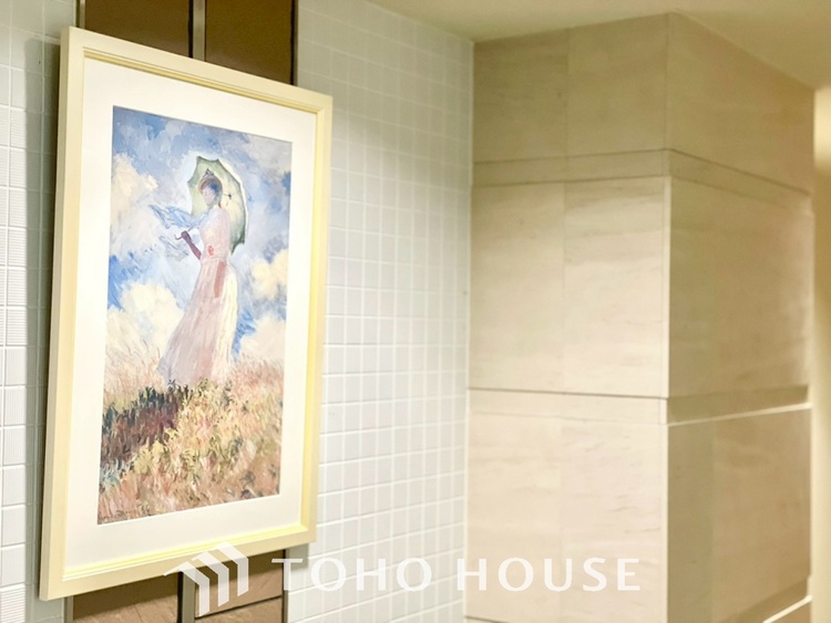 その他 【ENTRANCE】◆そびえ立つ◆我が家のシンボル。遠くの空が赤く染まる夕べが待ち遠しい。