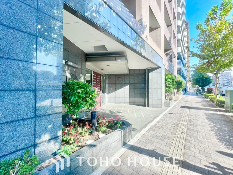 バルコニー 【BALCONY】◆Open new door◆扉の向こうには青空が広がっている。