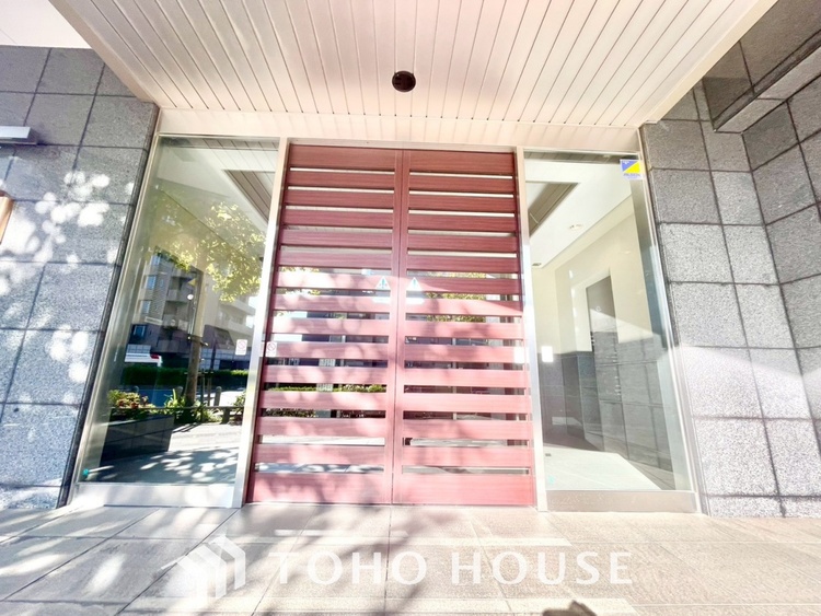 その他 【ENTRANCE】◆そびえ立つ◆我が家のシンボル。遠くの空が赤く染まる夕べが待ち遠しい。