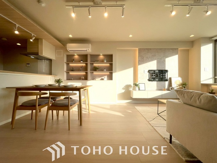 内装 【LIVING】◆家族◆愛する家族を一目で見渡せる。家族が集う空間。永遠に続く幸せな毎日を、ここで。