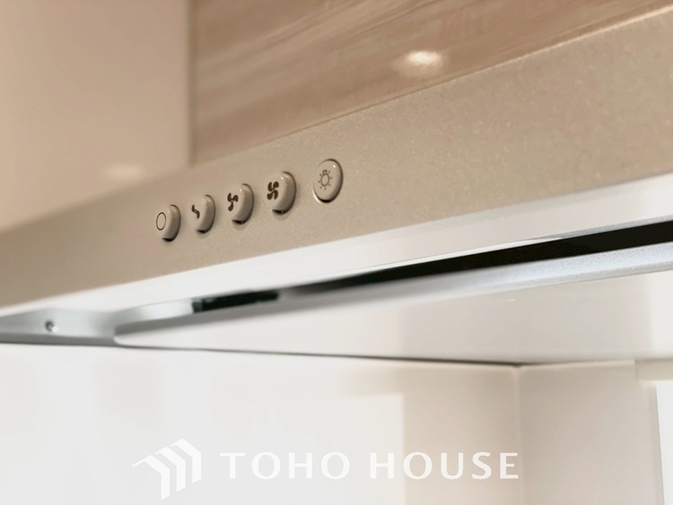 その他 【KITCHEN】◆開放的◆後片付けが楽なシステムキッチン。収納スペースの充実！