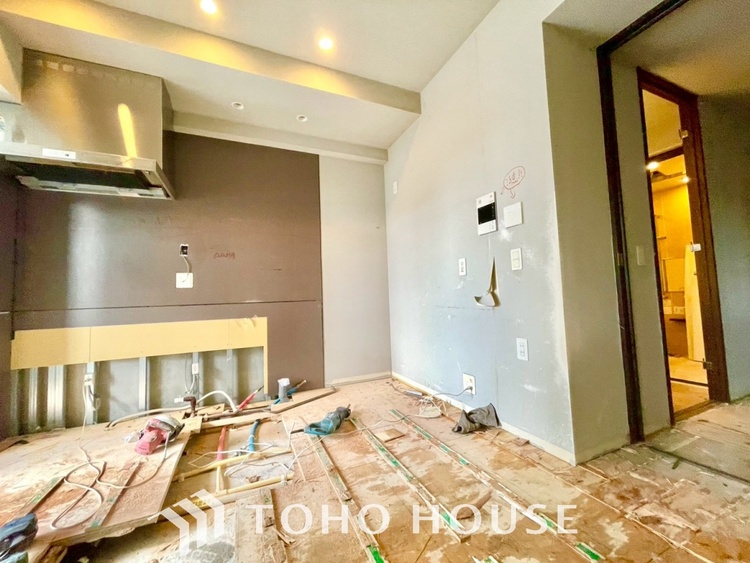 内装 現在改装中◆住む喜び、楽しさ、感動◆を君と共有したい。いつまでもずっと家族を見渡せるこの広い空間で。