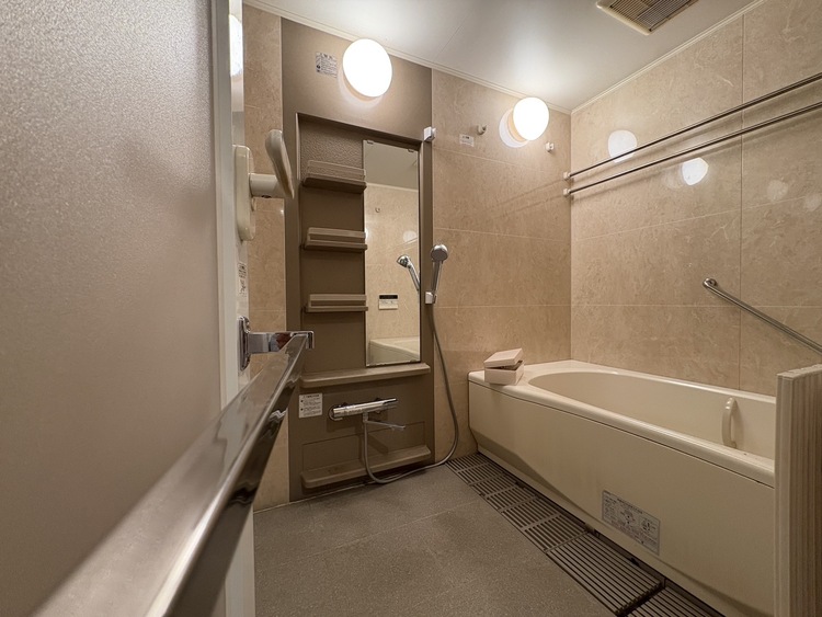 風呂 現在改装中◆プライベートな空間◆simpleだからrelaxできるんです。こころもからだもキレイさっぱり。