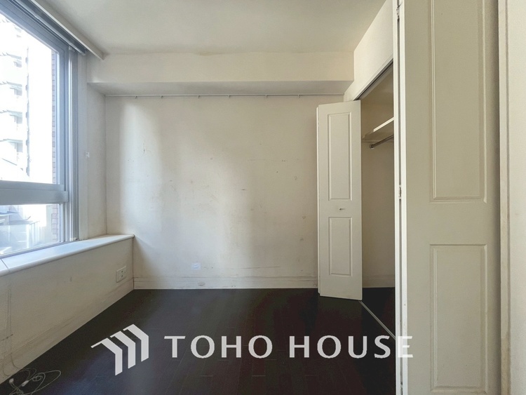 内装 【PRIVATE ROOM】◆快適◆な暮らしに不可欠な収納スペース。快適さとともに思い出も詰まっていく。