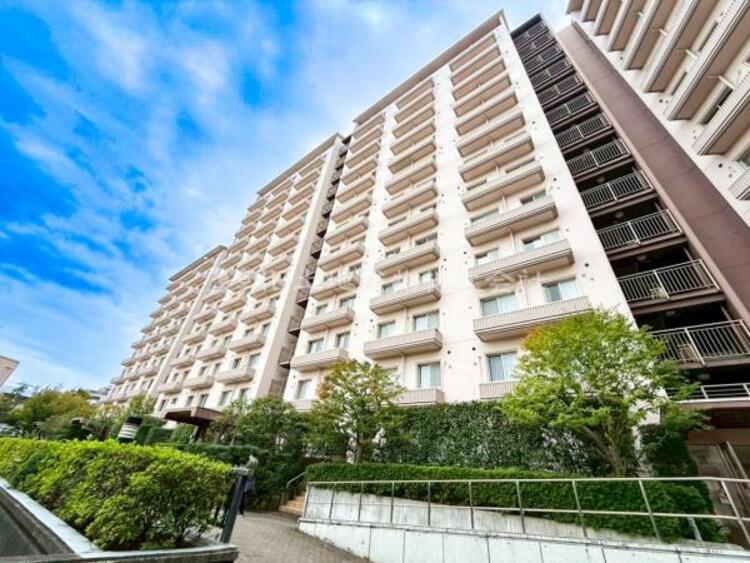 外観 【外観】日当りも良好！目の前に広がる開放感とゆとりと暮らし！〜〜夢を育む住まいがここにはあります〜〜