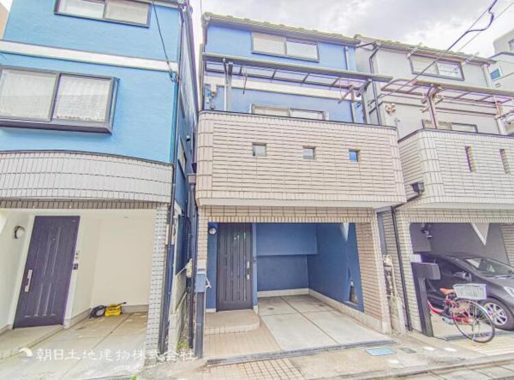 外観 毎日のお散歩も楽しく緑に恵まれた静かな住環境となります！！！伸び伸びスローライフを叶えてくれる物件！自然豊富な季節の移ろいを身近に感じられる環境は空間に彩りを添えておしゃれな住空間を作り上げます！ 