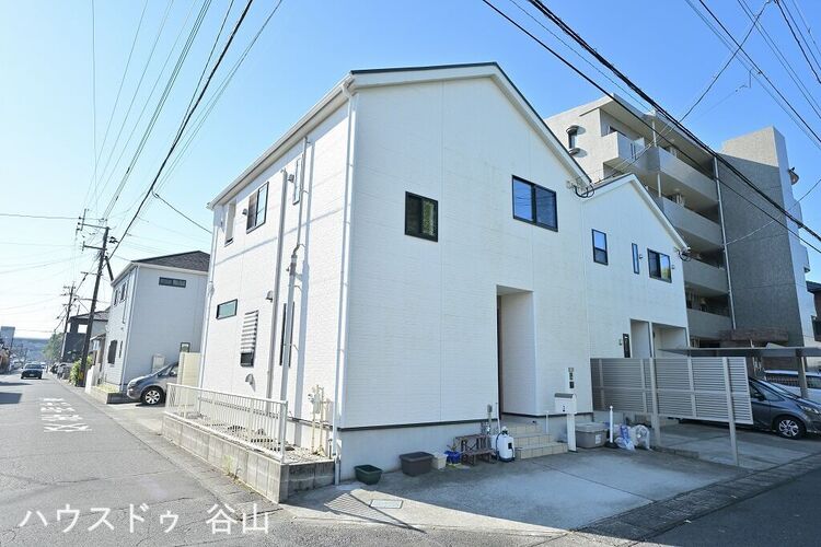 外観 2025年11月15日撮影◇角地です