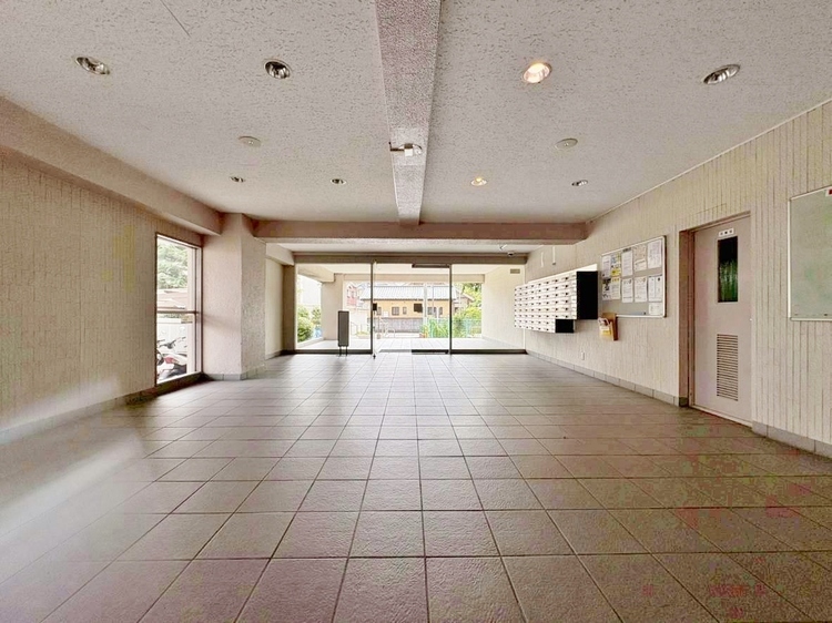 エントランス エントランスは、毎日の行き帰りで使う大事な空間です。