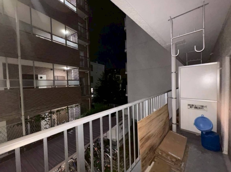 バルコニー 暮らしの中で、光と風を演出してくれるバルコニー。