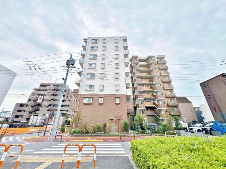 外観 現地に足をお運びいただいた際には、周辺散策などをお勧めいたします。