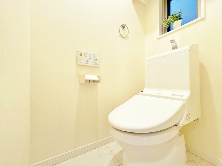 トイレ 暮らしの中のさりげないひとときの快適さにも、こだわりを、持って設備を配しております。