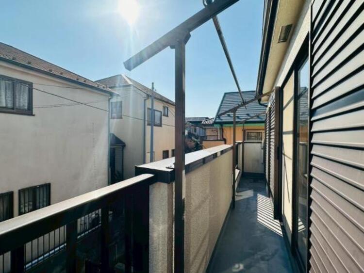 バルコニー 日常を忘れて、開放的なバルコニーでリラックス