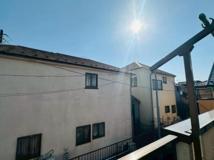 その他 ゆったりとしたスペースを確保しているのでお布団もまとめて干すことができます