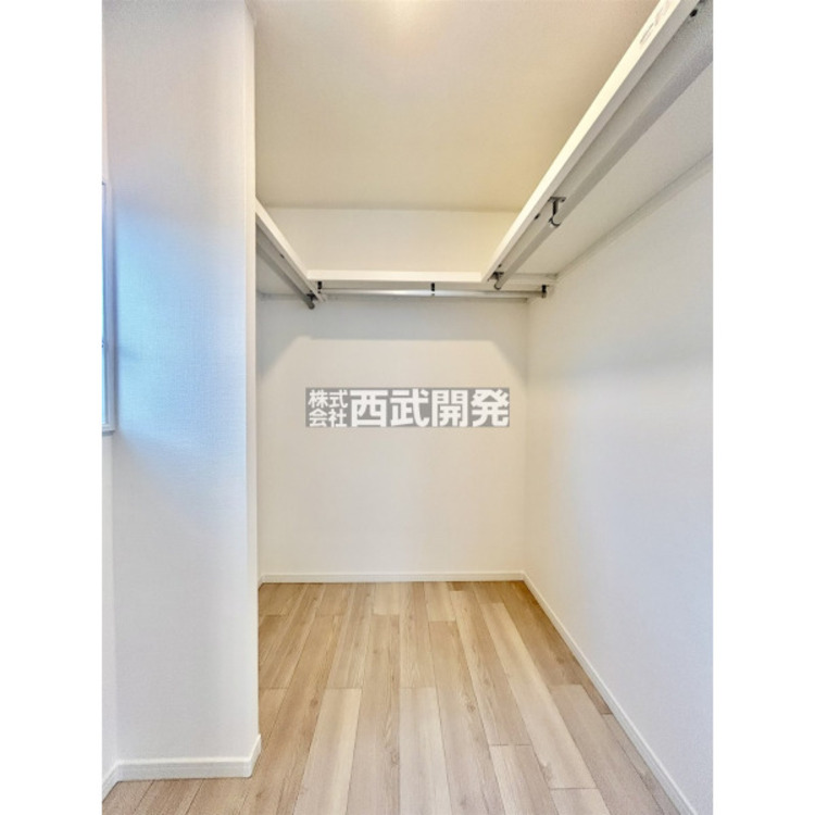 収納 ウォークインクローゼット