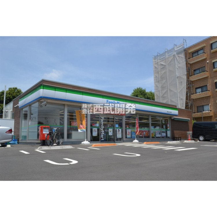 周辺 ファミリーマート(約550m)