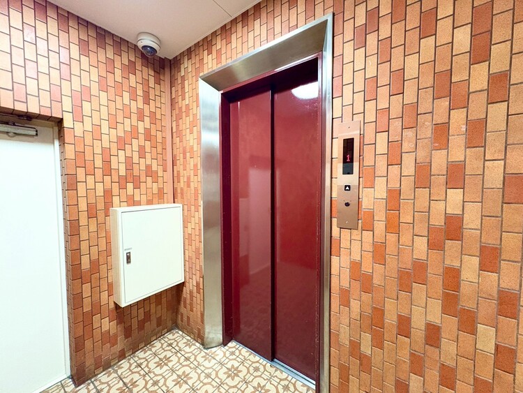 その他 エレベーター完備のため荷物が多くなっても安心。