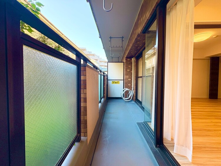 その他 朝の澄んだ空気や、夕方に吹く清々しい風を感じられるバルコニー。