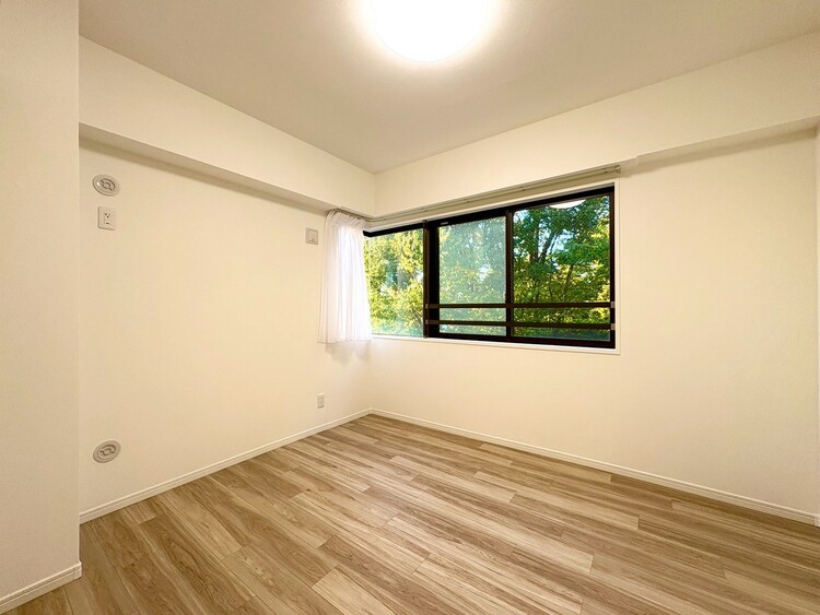 その他 清かで艶やかな時間をもたらしてくれる室内です。