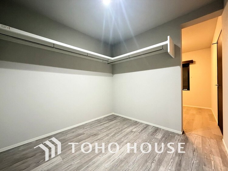 収納 沢山のお洋服を綺麗に収納できる「ウォークインクローゼット」