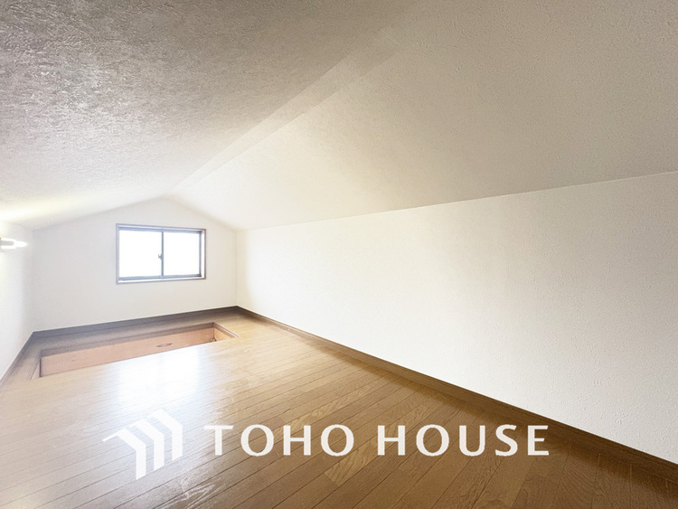 収納 小屋裏収納