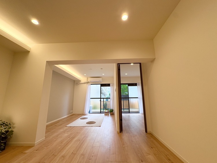 内装 【LIVING】◆simple is best◆無駄のない綺麗なつくりのリビングルームであなただけの暮らしを。