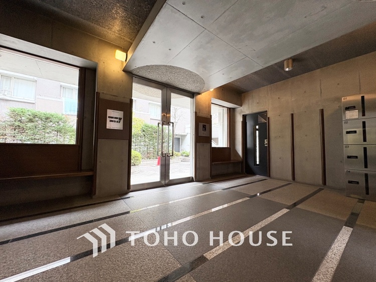 その他 【ENTRANCE】◆そびえ立つ◆我が家のシンボル。遠くの空が赤く染まる夕べが待ち遠しい。