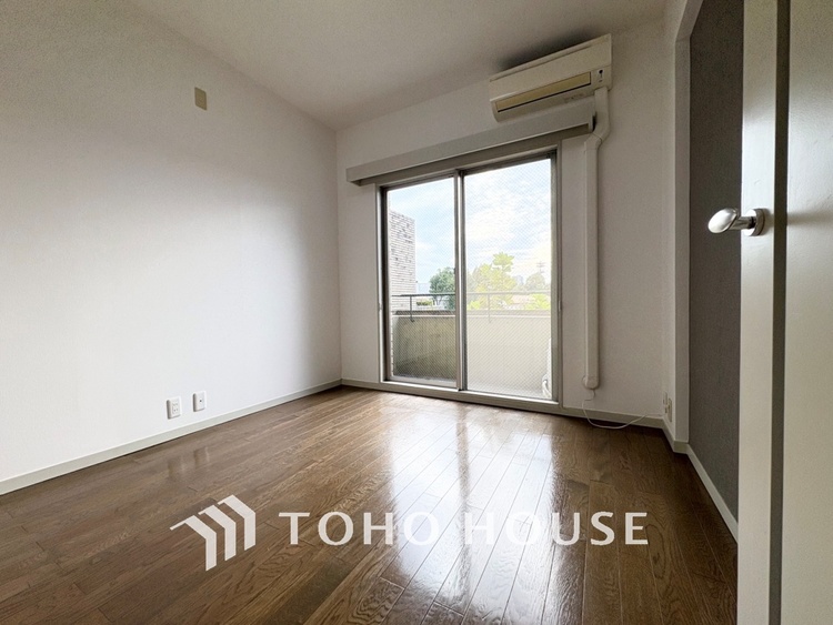 内装 【PRIVATE ROOM】◆快適◆な暮らしに不可欠な収納スペース。快適さとともに思い出も詰まっていく。