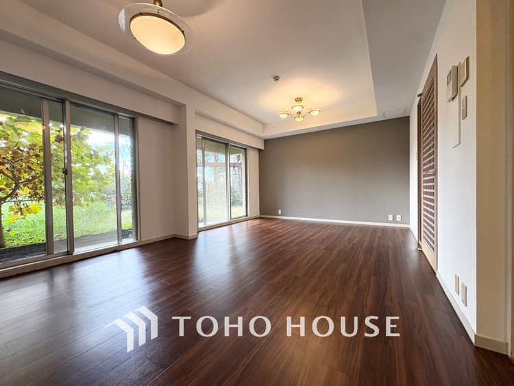 内装 【LIVING】◆Sunshine◆光が燦々と入り、いるだけで気持ちいい。「開放的でゆとりあるお部屋です。」