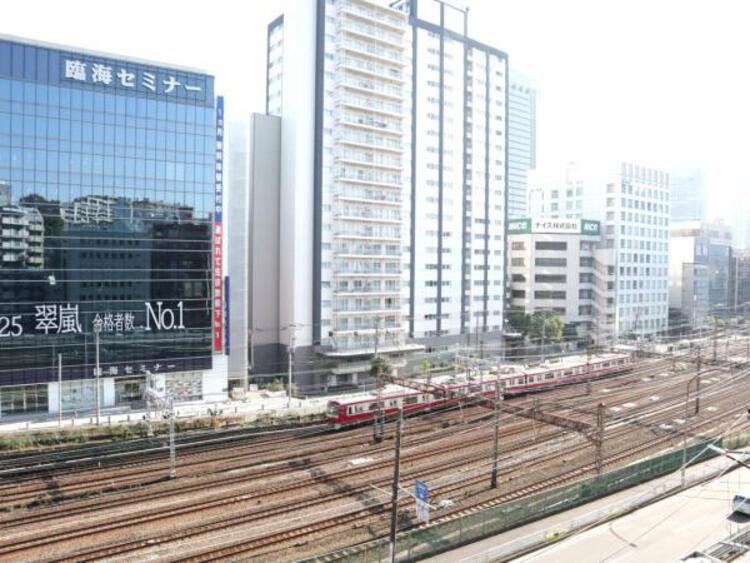 その他 開放感のある眺望。季節による景色の変化を　日常の生活と共に感じてください。