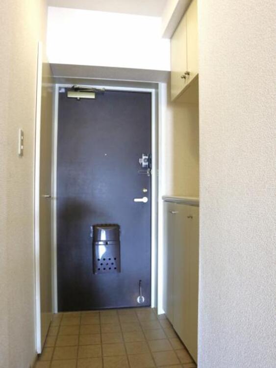 その他 雑多な玄関ではなくスッキリ空間としてお家の顔になるよう設計いたしました。