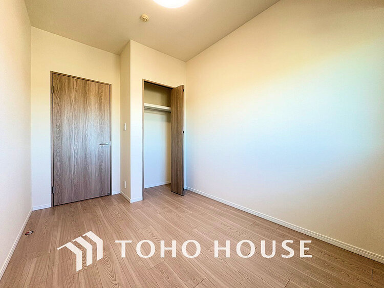 内装 シンプルですっきりとした室内は飽きのこない居心地の良い雰囲気