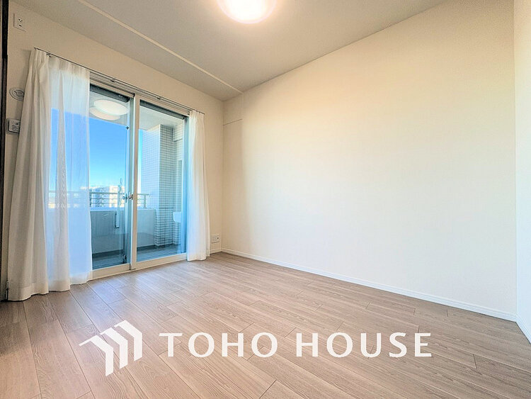 内装 1日の疲れを癒し、心地よく寛げるようゆったりとした広さをしています