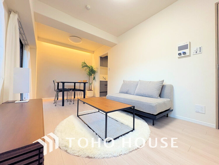 内装 上質な時間を育む暮らしのメインステージ。寛ぎとコミュニケーションを育む居心地のよい場所