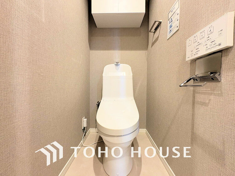 トイレ トイレには快適な温水洗浄便座付