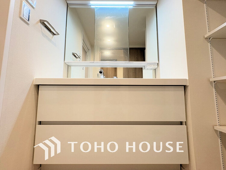 洗面 清潔感のある脱衣場