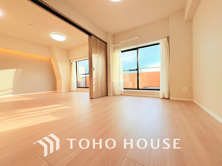 内装 1日の疲れを癒し、心地よく寛げるようゆったりとした広さをしています