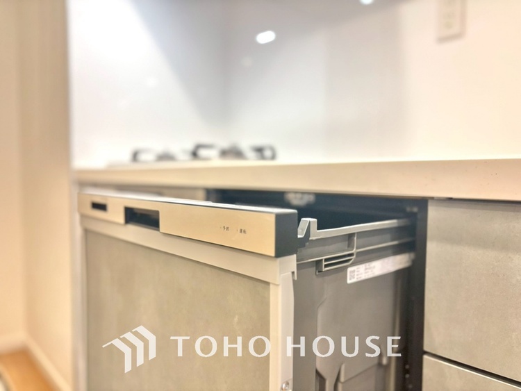 キッチン ◆食洗機◆お子様の面倒を見れる時間が増え時短になります。加えて手荒れも防げてしかも節水が高い為、大変人気があり重宝します。