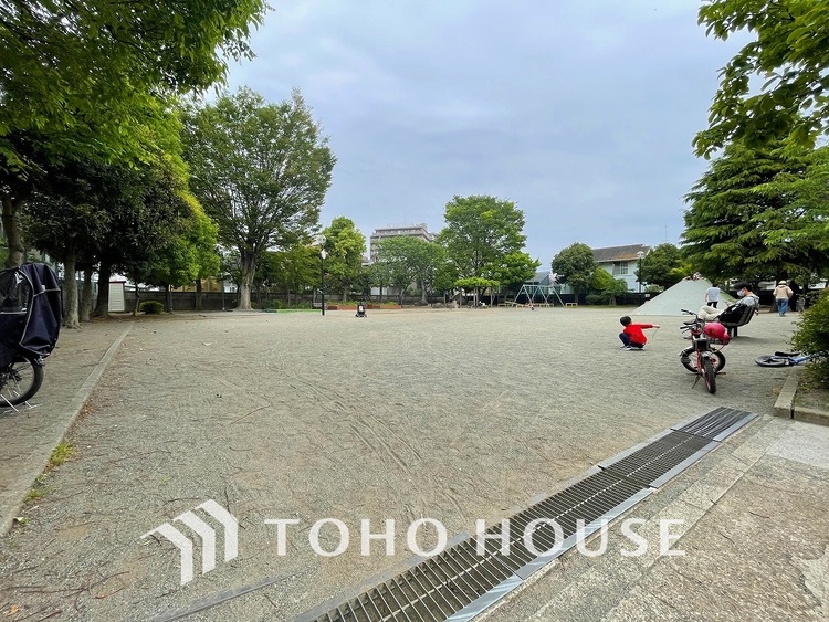 周辺 ふじ公園　距離1200m