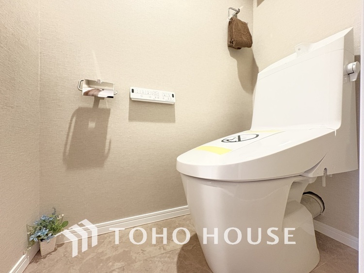 トイレ トイレには快適な温水洗浄便座付