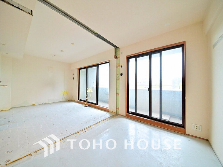 内装 シンプルですっきりとした室内は飽きのこない居心地の良い雰囲気(リフォーム中)