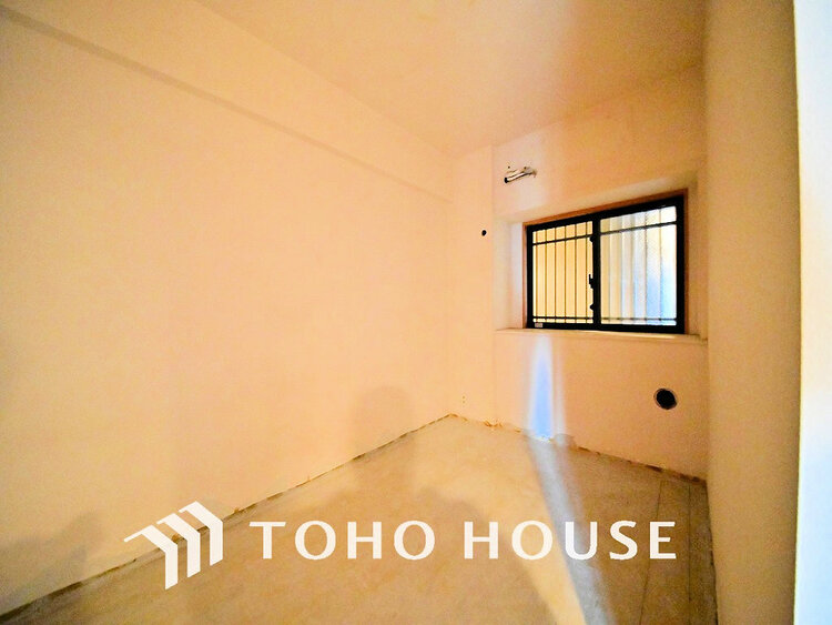 内装 1日の疲れを癒し、心地よく寛げるようゆったりとした広さをしています(リフォーム中)