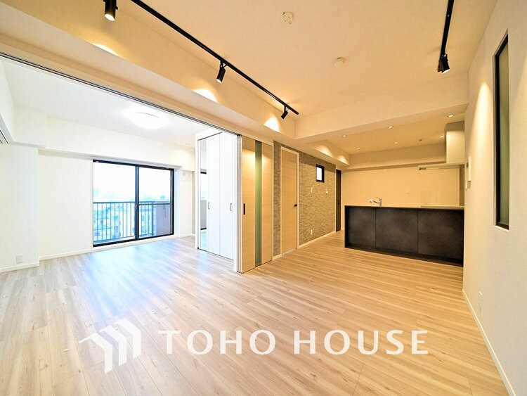 内装 隣のお部屋を開ければ、よりゆったりとした空間に